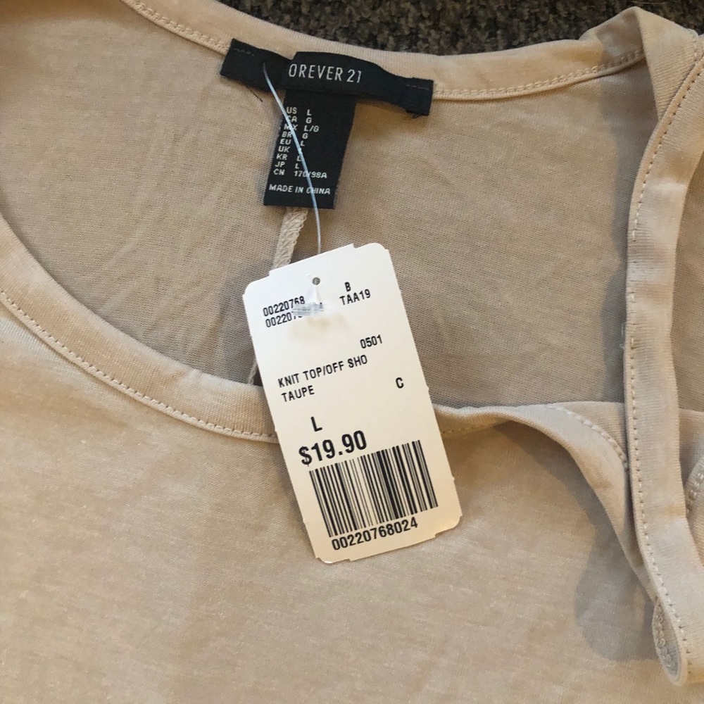 Never worn Forever21 with tag off the shoulder